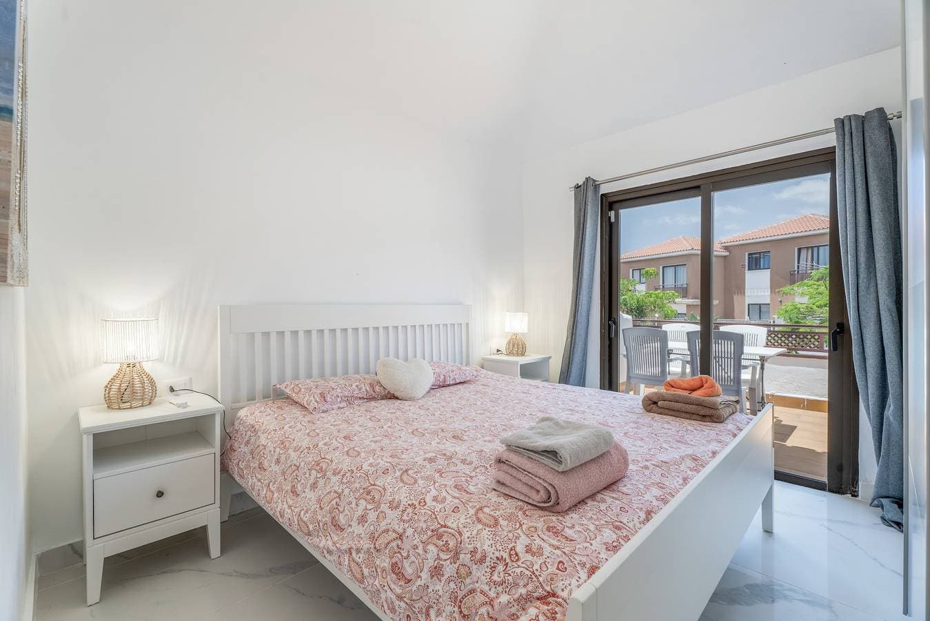 Foto 11 von 26: Ferienwohnung 'Leo Frente & Amarilla Golf' mit Meerblick, Gemeinschaftspool und WLAN