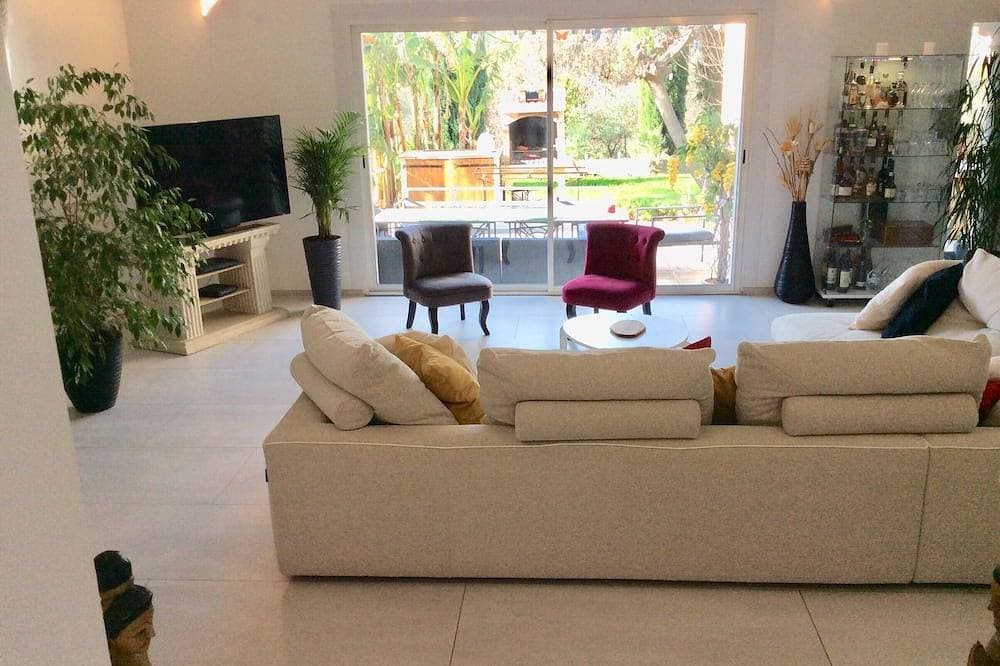 Foto 10 von 30: Große Villa, 250 m², Panoramablick, 20 Minuten von den Stränden entfernt.
