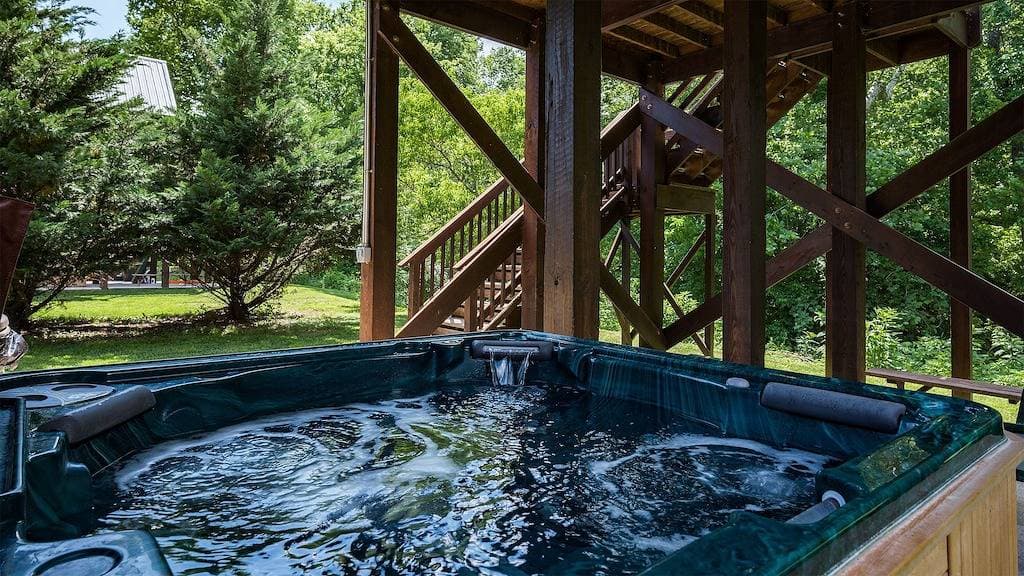 Foto 5 von 21: Schöne romantische Fluss vordere Kabine mit Blick auf die Berge, traumhafte Lage!