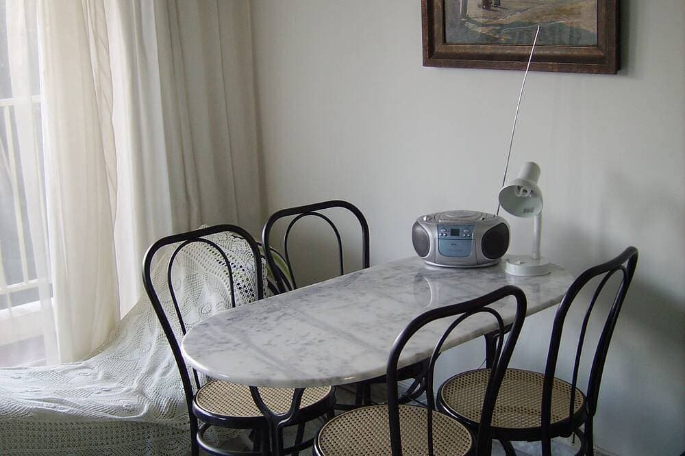 Foto 11 von 30: Charmante 2 Zimmer Wohnung, kleine Terrasse   mit Blick aufs Meer