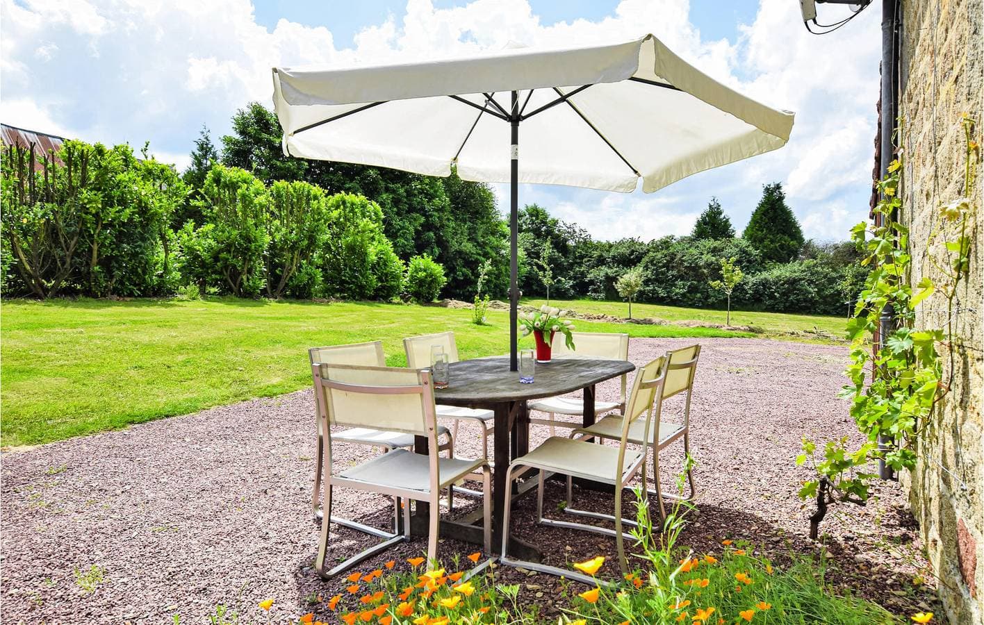 Foto 9 von 26: Gemütliche 100qm Wohnung: Parkplatz, TV, Wifi, Garten, 500m zum Strand