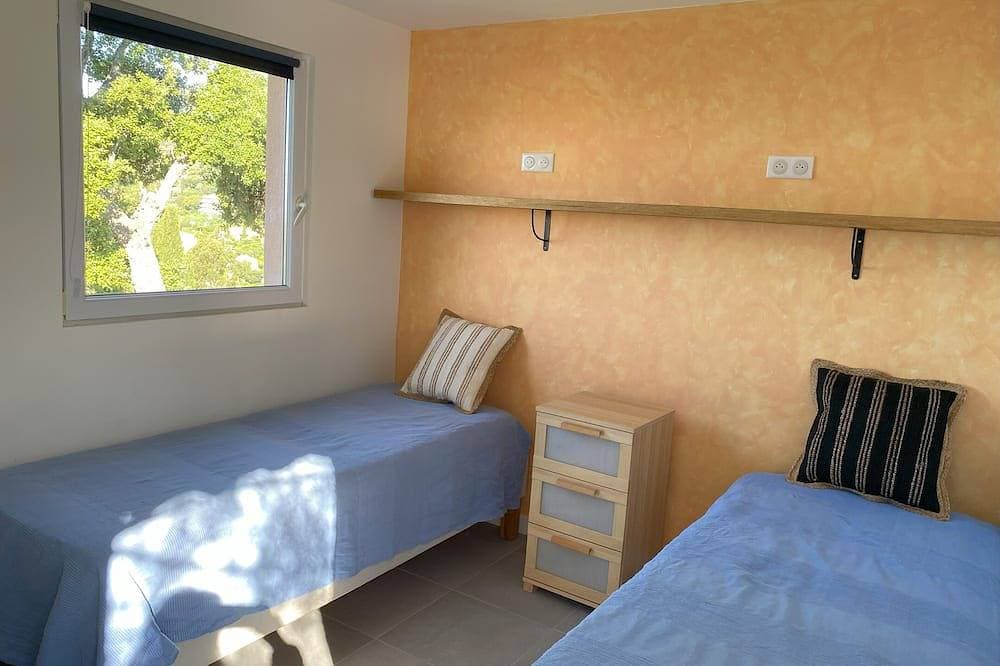Foto 3 von 26: Großer Privatpool • Ruhige Oase für 2 • Gästehäuschen optional • Côte d’Azur