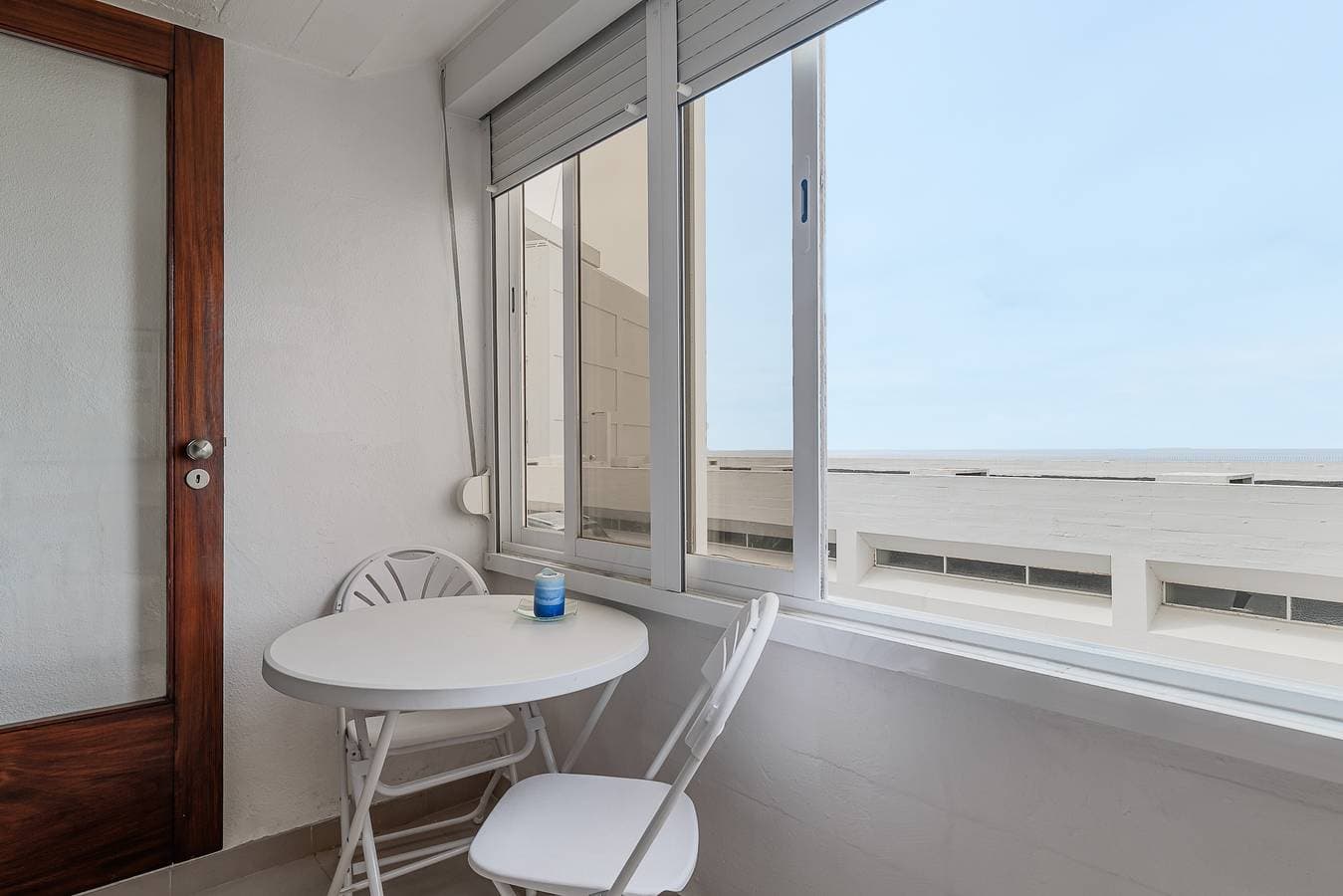 Foto 7 von 23: Apartment 'Small By The Beach' mit Meerblick, Balkon und WLAN