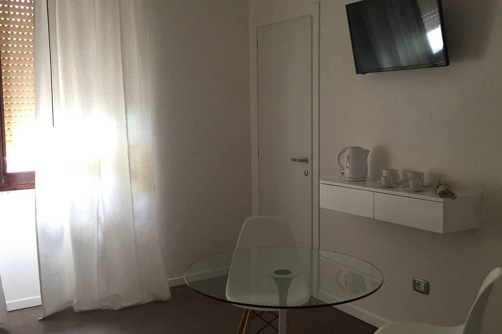 Foto 12 von 15: Zimmer 'Camera Matrimoniale Monica' mit WLAN und Klimaanlage