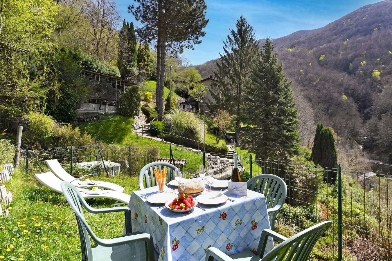 Casa Lara: Cosy Alpine Home Near Lugano + Garden (Sleeps 5) 1