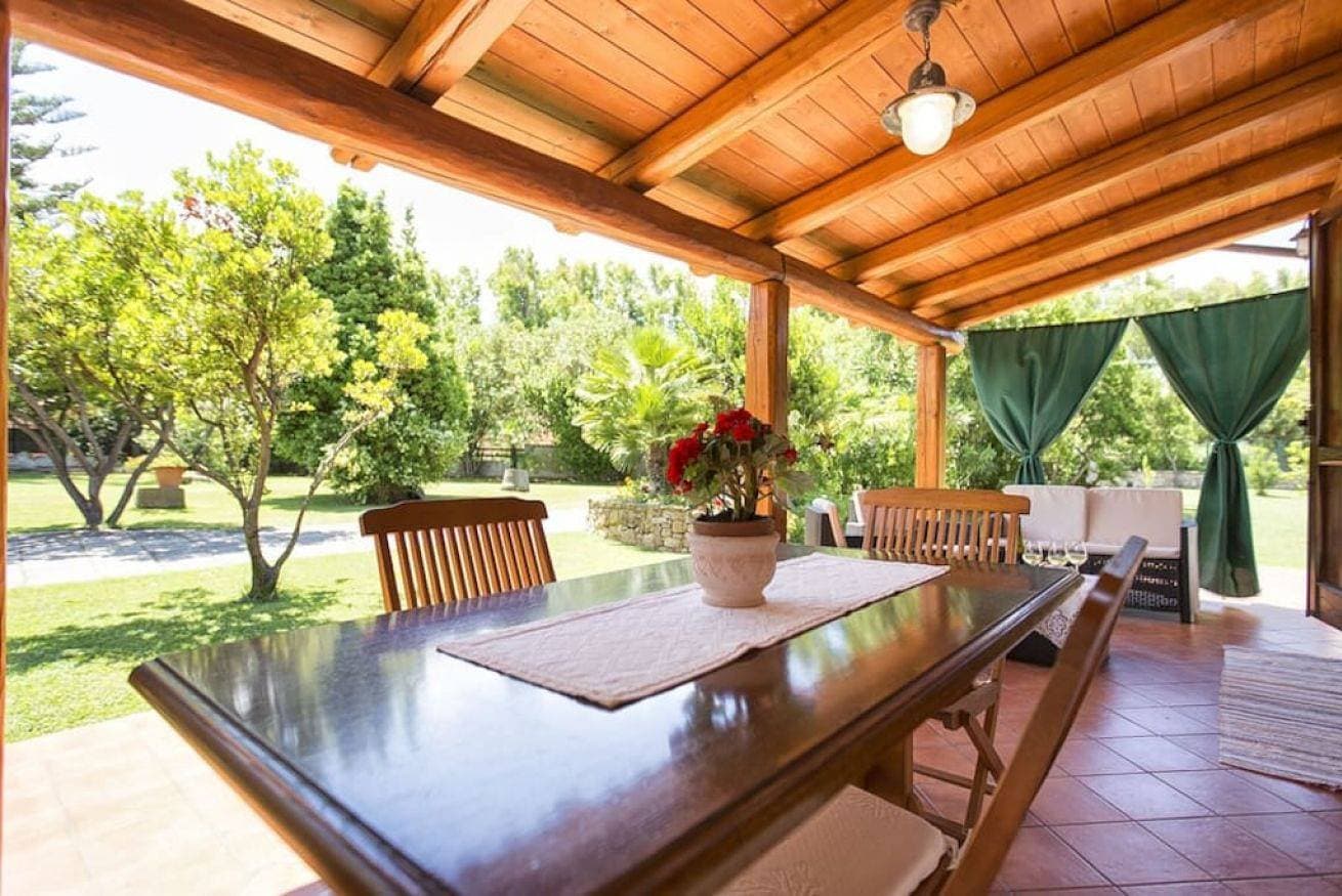 Foto 10 von 55: Villa Porticciolo near the beach for 6 people, with air conditioning,