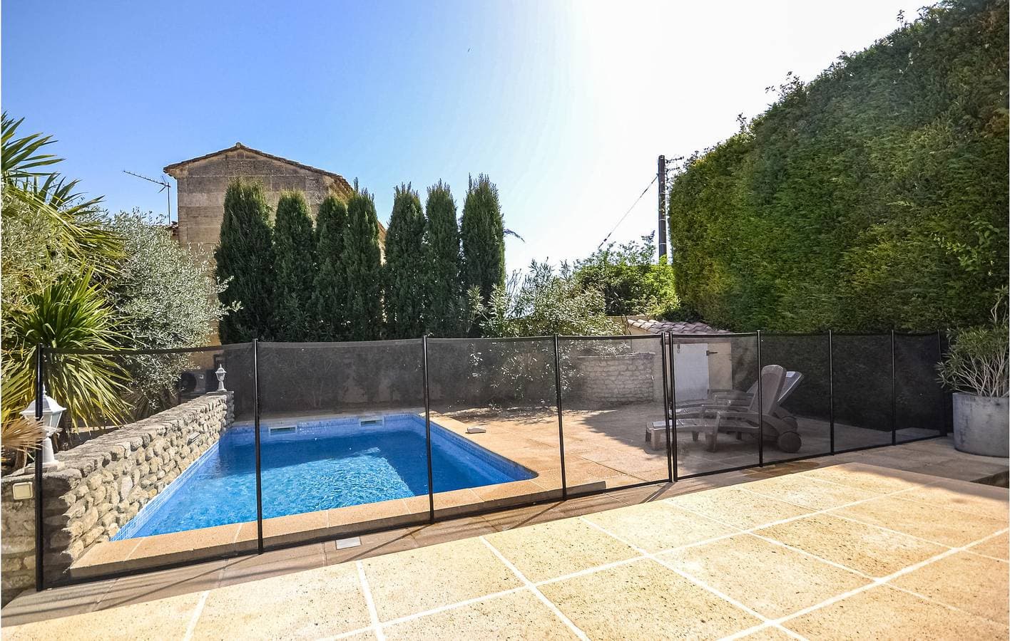 Foto 8 von 32: Sorgue Garden Wohnung mit AC, Pool und Parkplatz