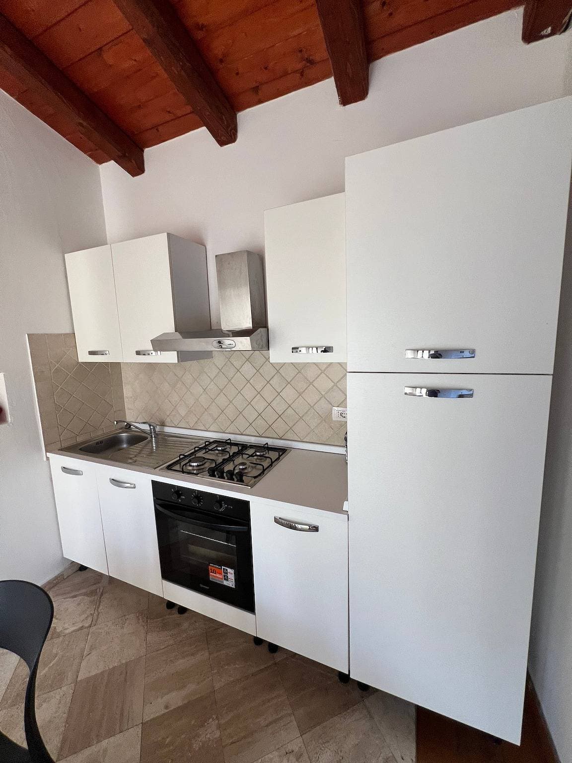 Foto 13 von 31: Ferienwohnung 'Orizzonti 31' mit Meerblick, privater Terrasse und Klimaanlage
