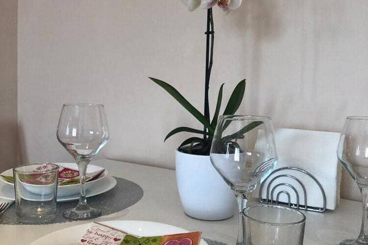 Apartment mit einem Schlafzimmer und Terrasse 1