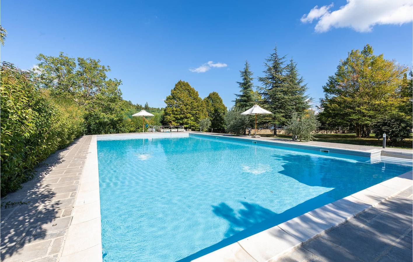Foto 4 von 31: Appartement in Hanglage mit Babybett, Pool und Parkplatz
