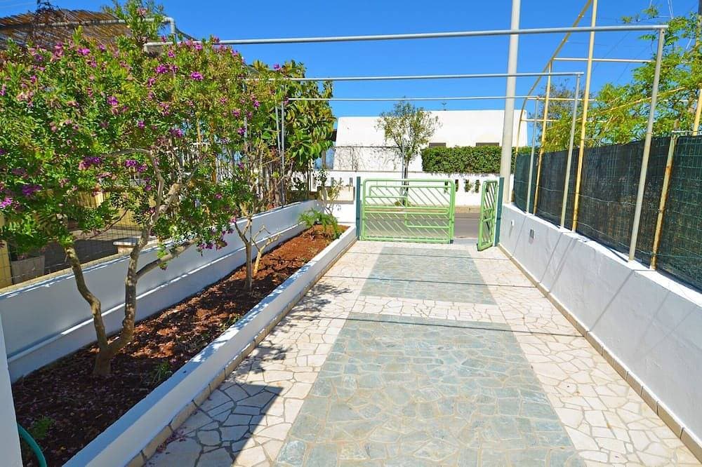 Foto 11 von 30: Wohnung mit großem Garten und Parkplatz nur wenige Schritte vom Meer entfernt