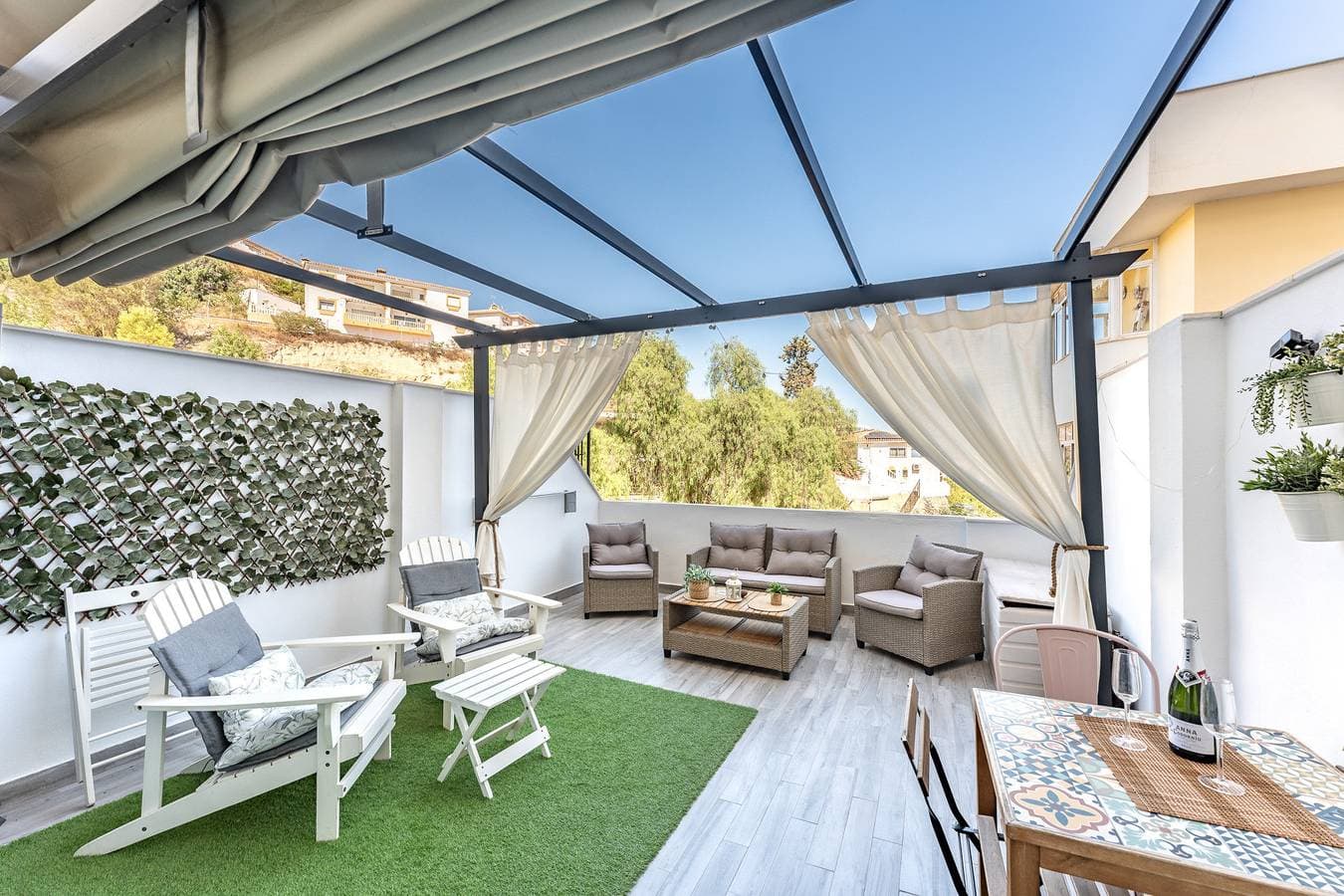 MalagaSuite Yucas Fuengirola 1