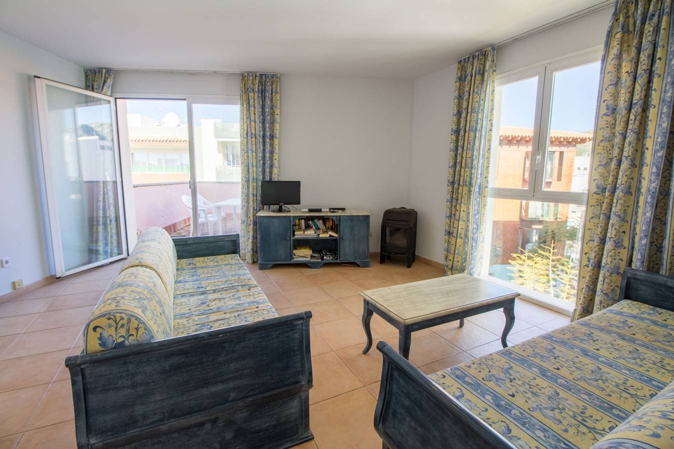 Schöne Wohnung mit WLAN und Pool 1