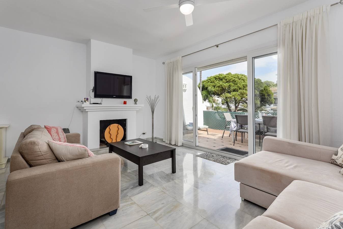 Foto 2 von 35: Wunderschönes Penthouse in El Presidente mit WLAN, 5 Pools und Tennisplätzen