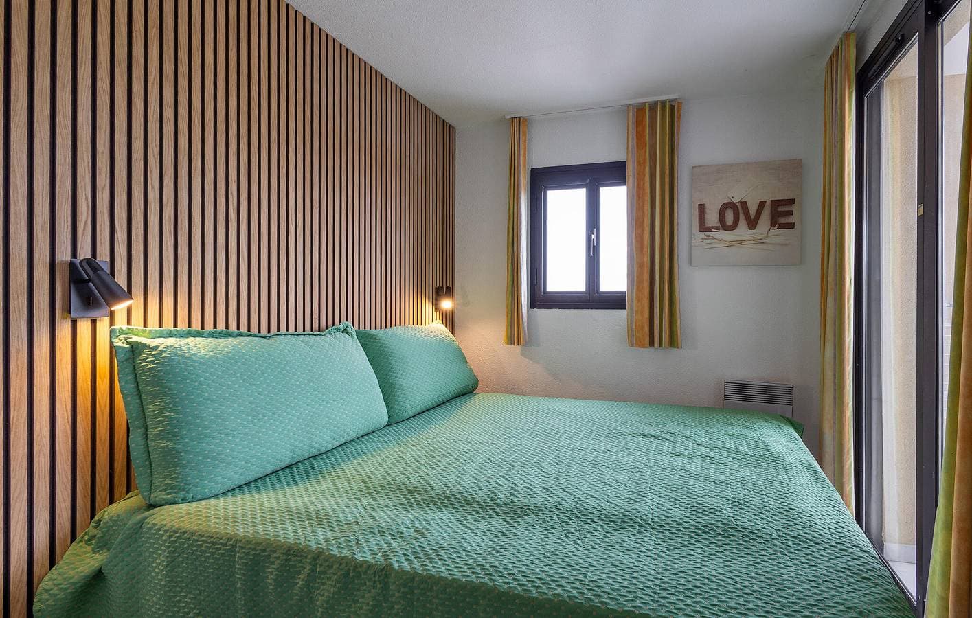 Foto 10 von 28: Appartement mit Meerblick, Pool und Parkplatz, 800m zum Strand
