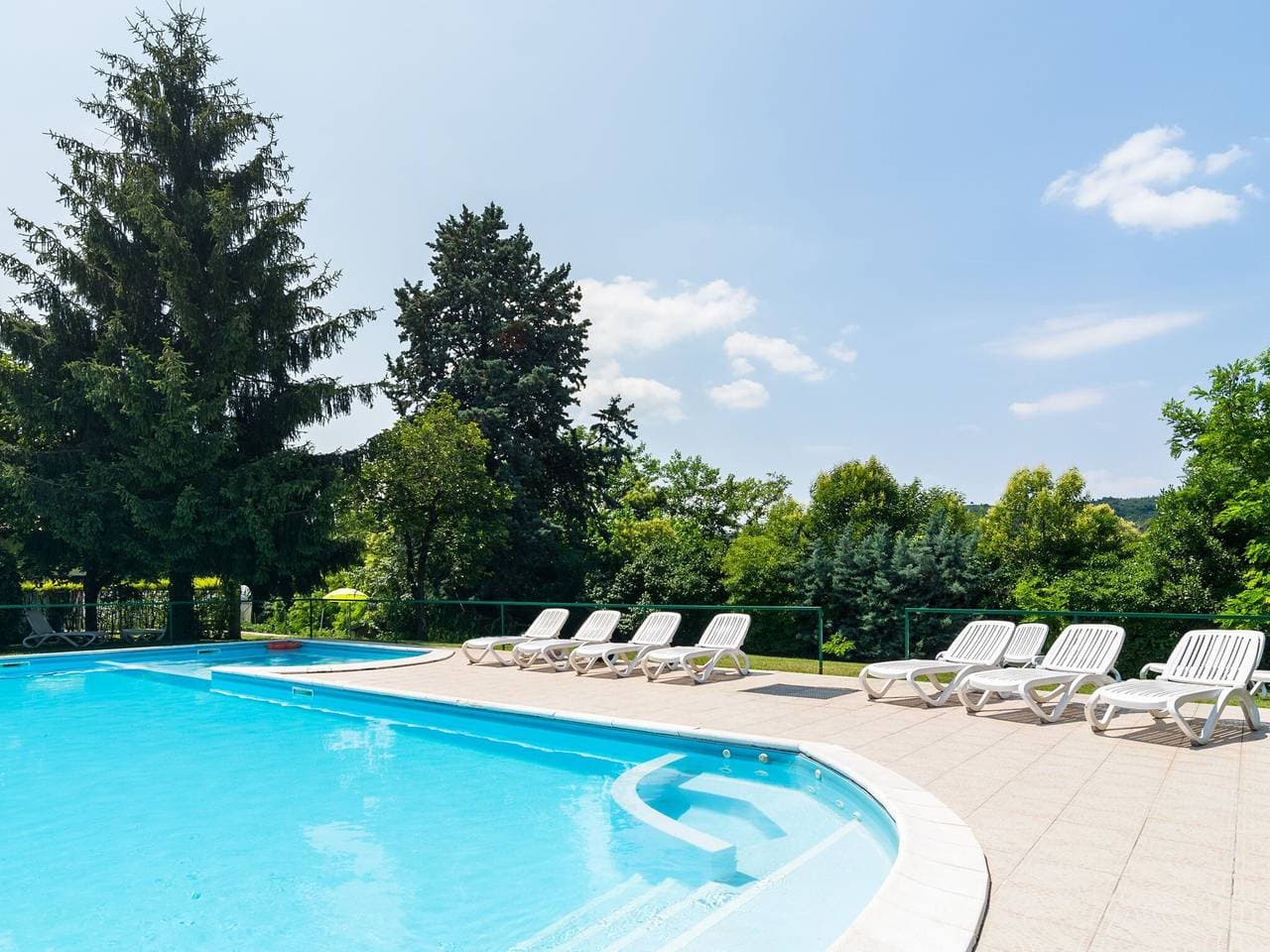 Foto 13 von 77: Wohnung in Salò mit Pool und Olivenhainen