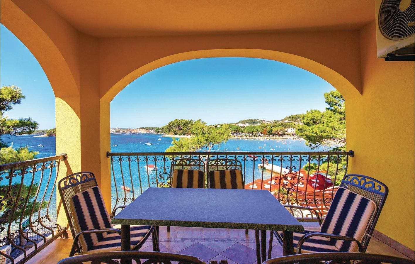 Foto 13 von 34: Urlaub am Meer: Gemütliche Ferienwohnung mit Terrasse und Parkplatz, 1,5 km vom Strand entfernt