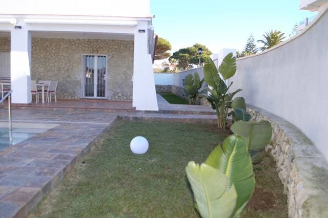 Foto 10 von 22: Casa Tempus fugit - Modernisiertes Ferienhaus mit privatem Pool nur 5 Gehminuten vom Strand