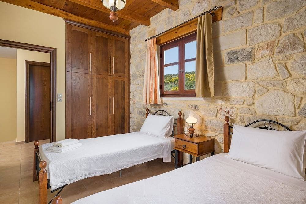 Foto 11 von 30: Adam Villas - Villa Armonia | Ein ikonisches Reiseziel in der Nähe von Falassarna Beach.