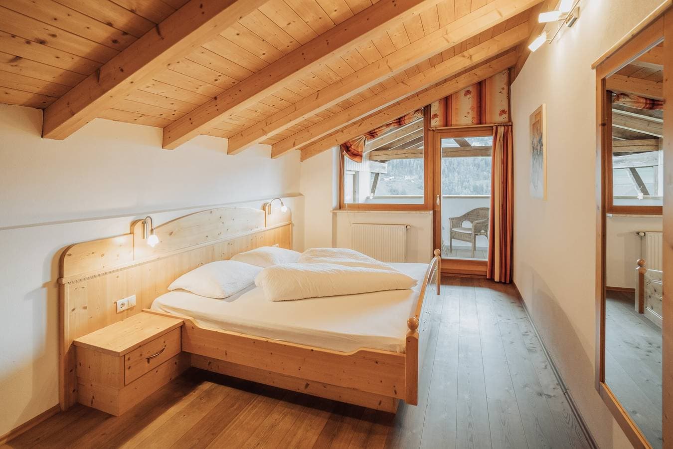 Foto 6 von 32: Ferienwohnung 'Oberegghof Hahnenkamm' mit Bergblick und WLAN