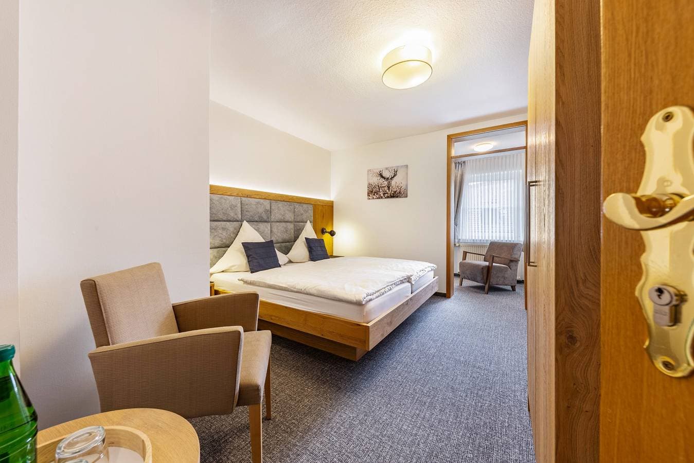 Foto 3 von 27: Lauras Landhauspension - Familienzimmer (Doppelzimmer mit anliegendem Kinderzimmer)