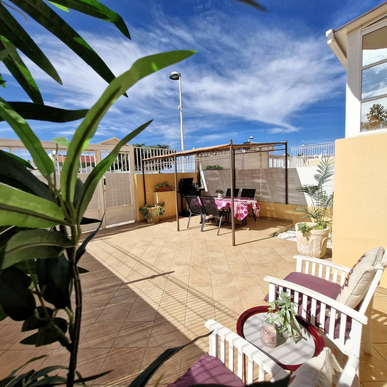 Foto 4 von 41: Reihenhaus 10 Min vom Strand mit Meerblick und fibre W-Lan gratis