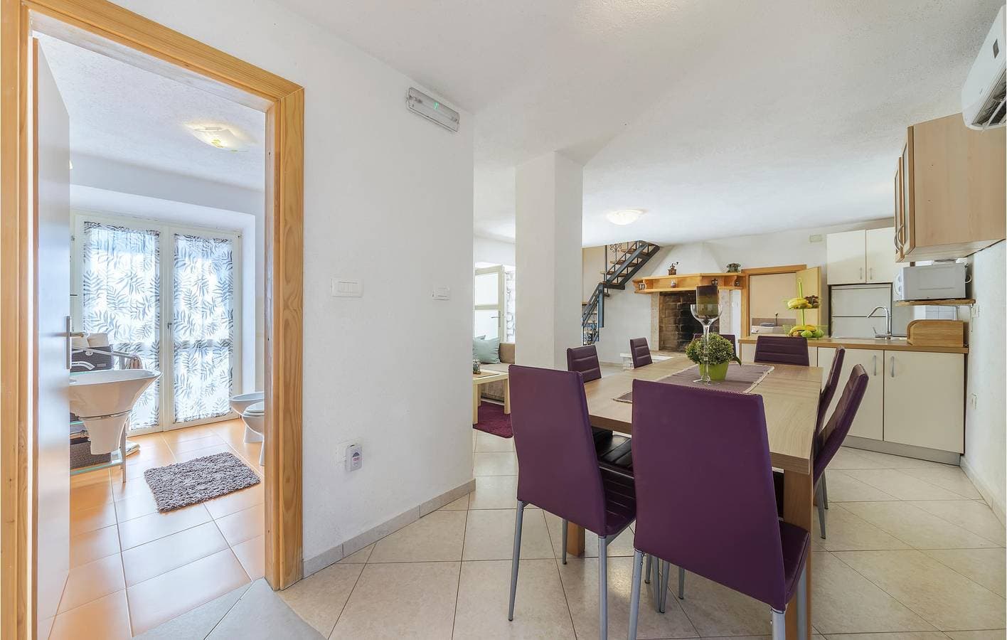 Foto 7 von 44: Gemütliches Apartment mit Meerblick, Terrasse, Parkplatz und WLAN – 2,5 km vom Strand entfernt