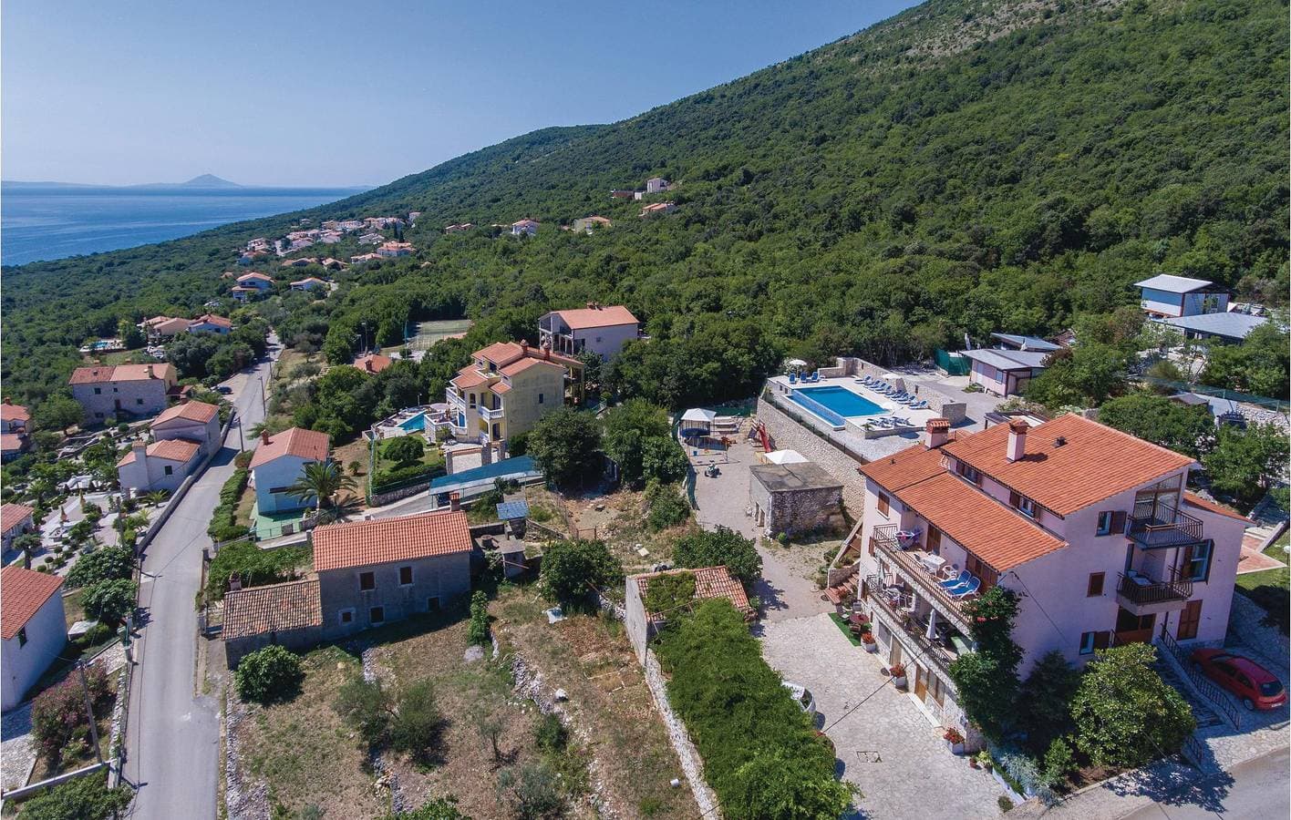 Foto 3 von 43: Gemütliches Apartment mit Pool und Terrasse, 1,5 km zum Strand