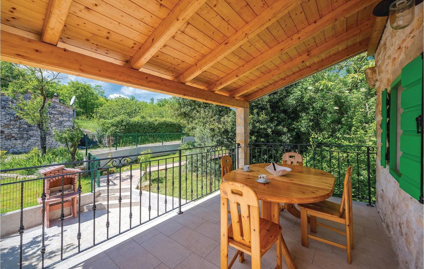 Foto 9 von 33: Charmante 2-Zimmer-Wohnung mit Pool, in der Nähe des Stadtzentrums