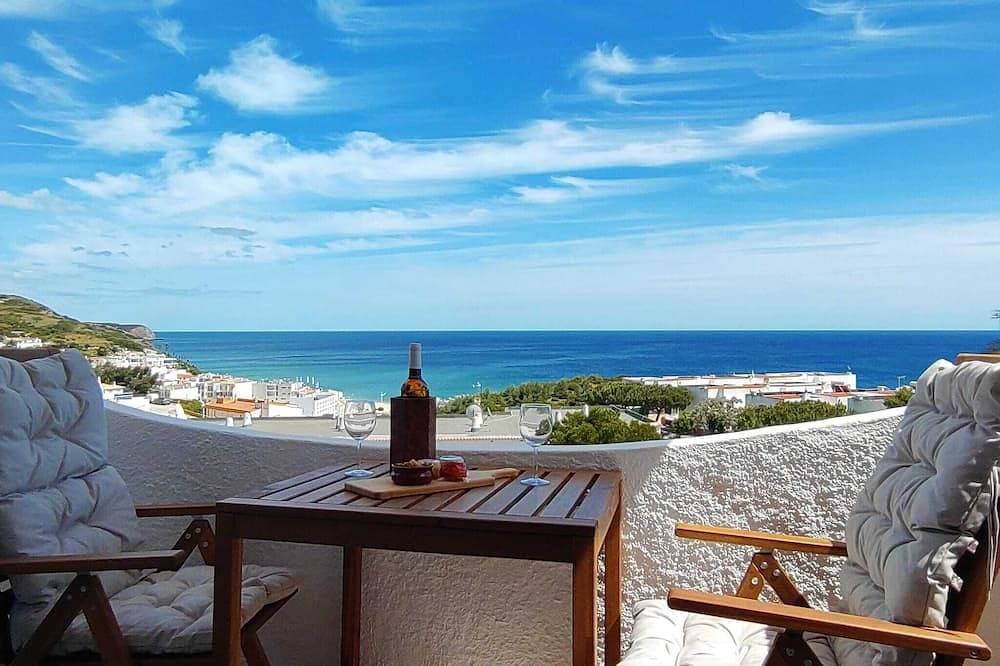 3 bedroom apartment Salema Amazing sea view Shared pool Beach 5 min walk 1