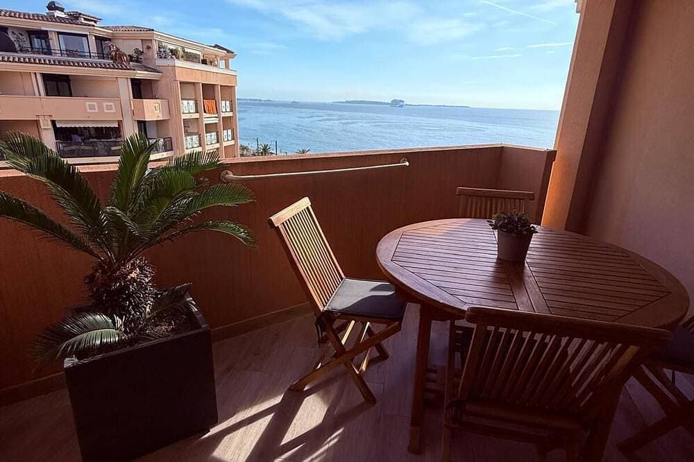 Magnificent sea view 7th floor 1