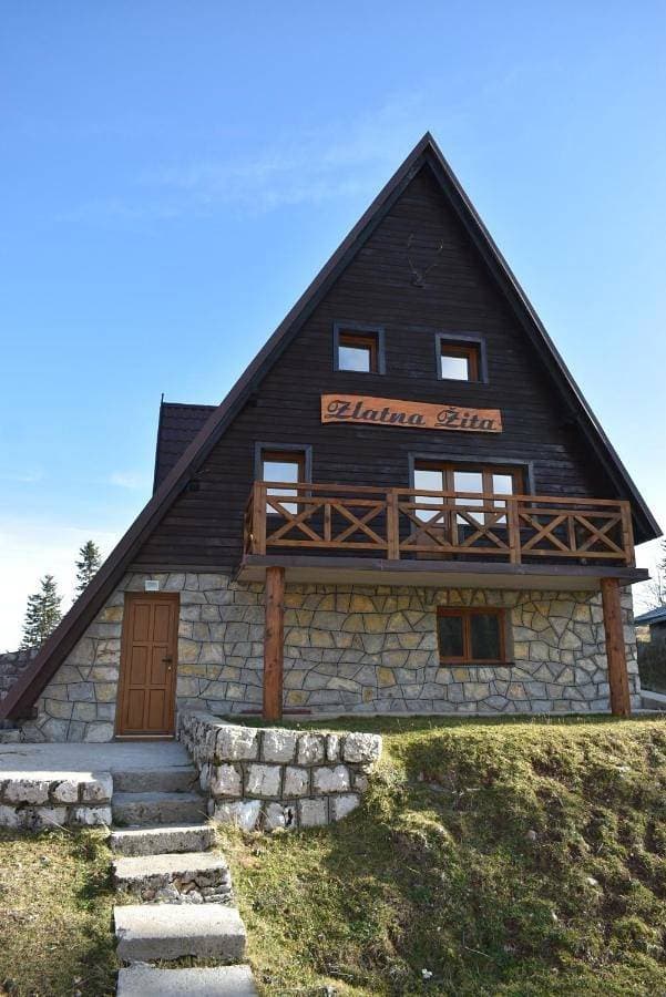 Vikendica Zlatna Žita Jahorina 1