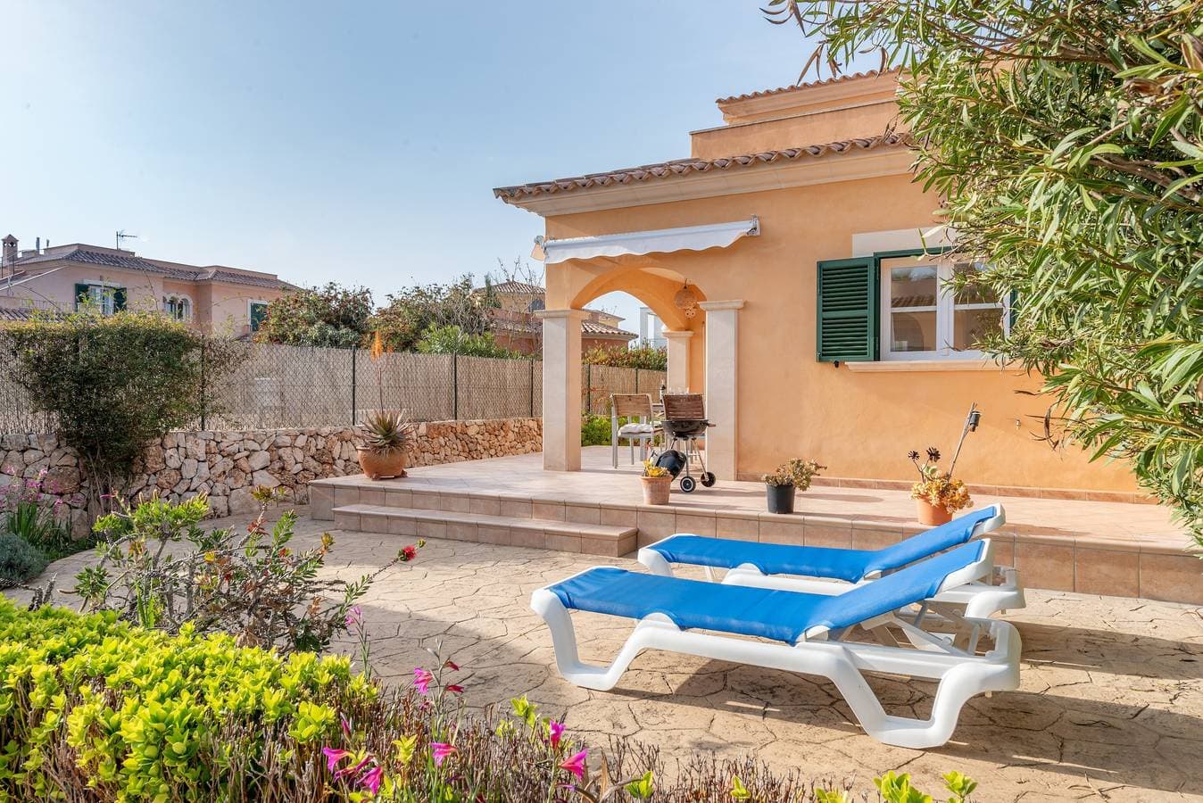 Foto 9 von 30: Traumhaftes Ferienhaus mit Pool, WLAN und Terrasse; Parkplätze vorhanden