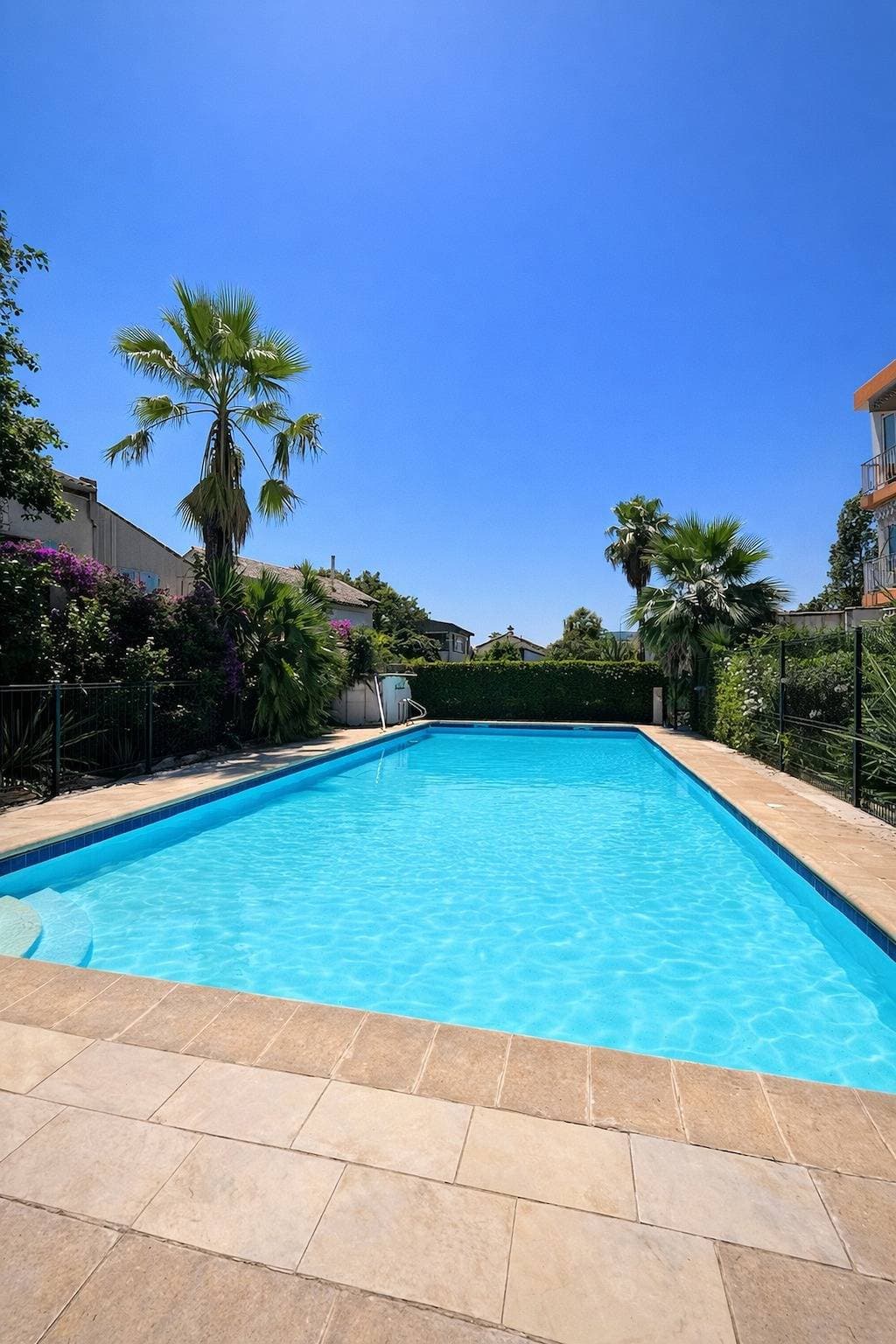 Appartement familial piscine plage 1
