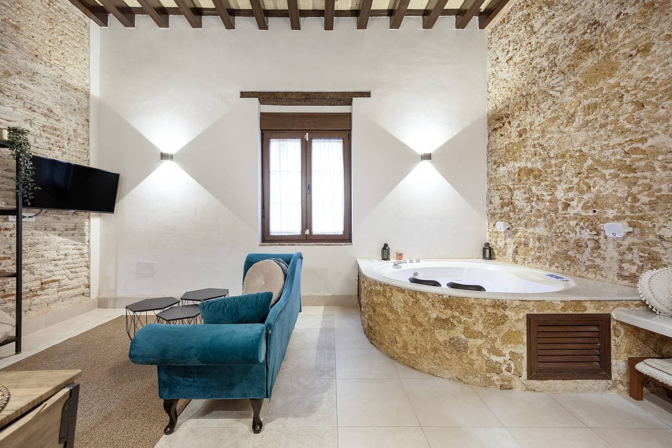 Bella Encantada 1