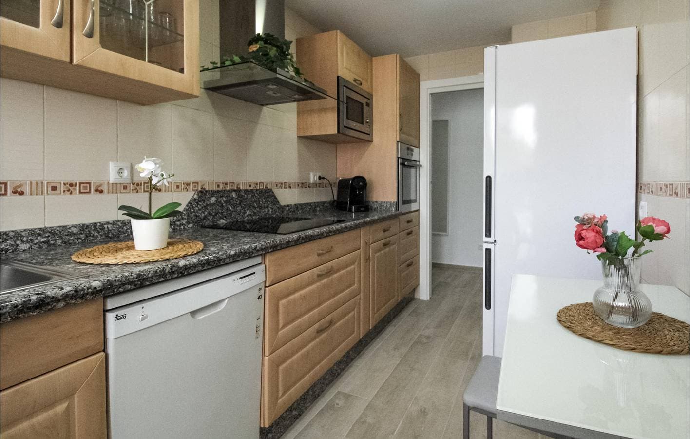 Foto 6 von 19: Apartment am Strand mit Wi-Fi, Klimaanlage und Pool.