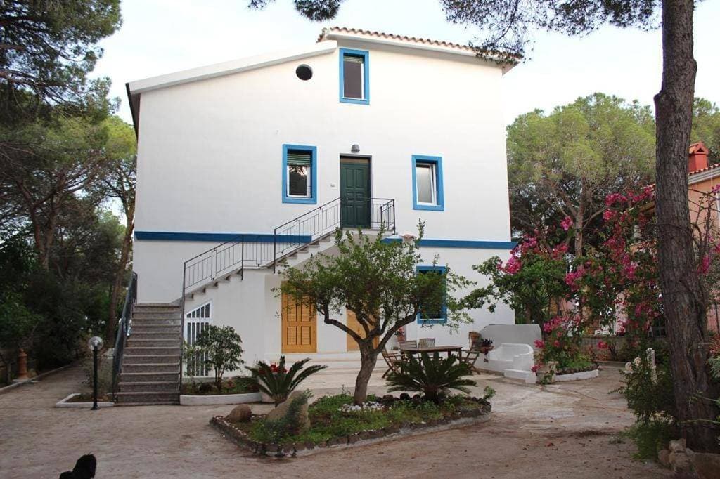 Villa B. Calaliberotto 1