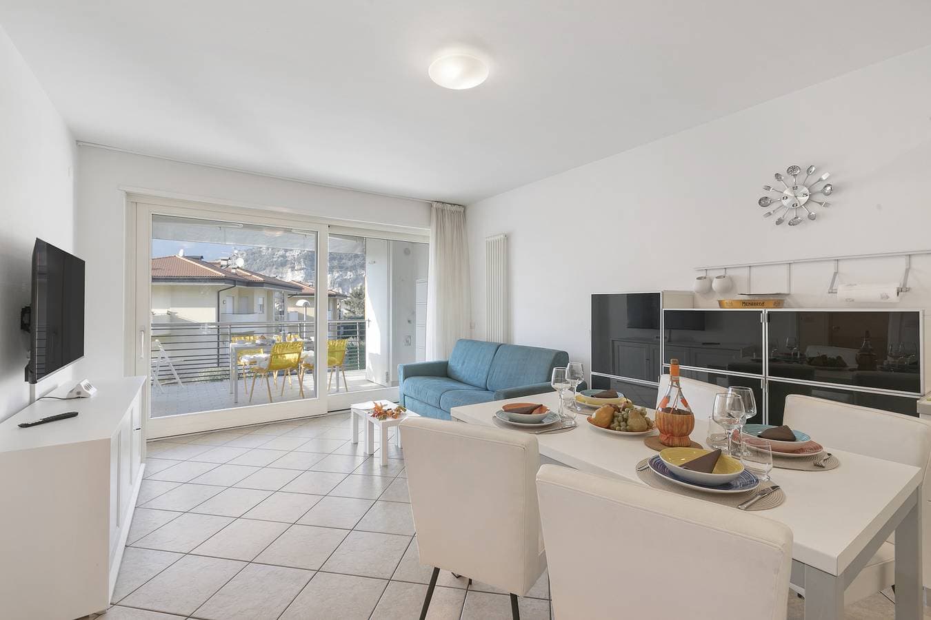 Foto 5 von 30: Torbolino - Apt with Balcony. Pool & Views