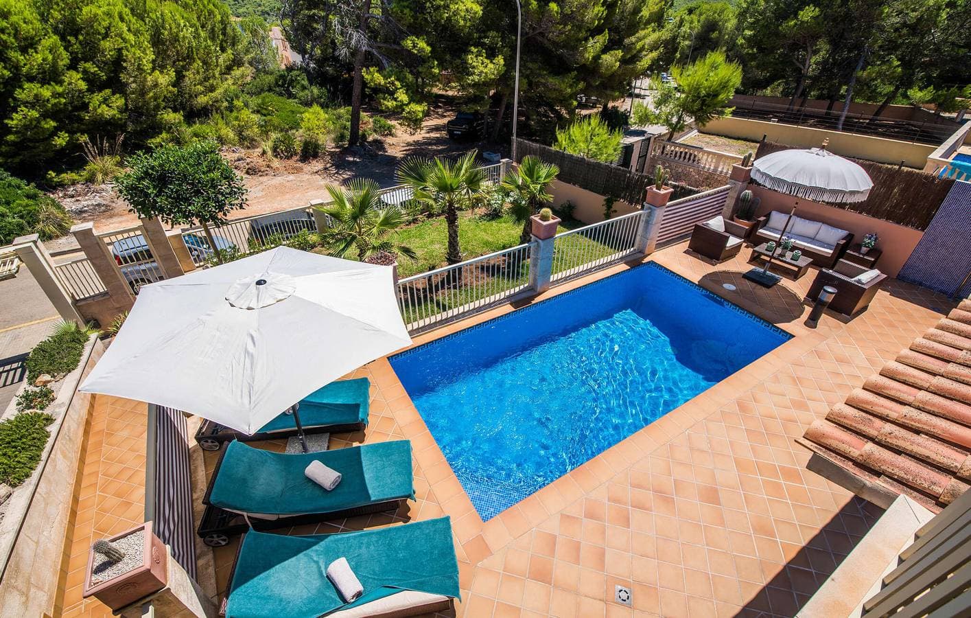 Foto 11 von 41: Apartment mit Meerblick, Pool, Küche und AC, 1,5 km von Cala Mitjana entfernt