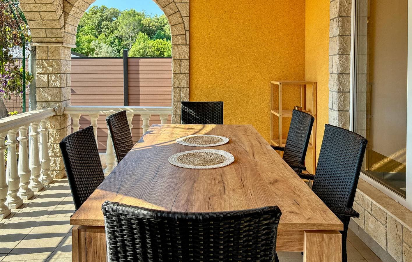 Foto 7 von 20: Gemütliche Ferienwohnung mit Terrasse, Klimaanlage und WLAN, 1,5 km vom Strand entfernt