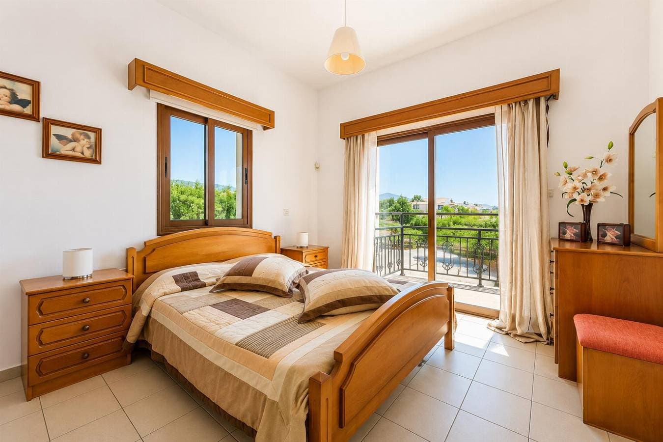 Foto 9 von 25: Villa für 8 Personen mit Terrasse