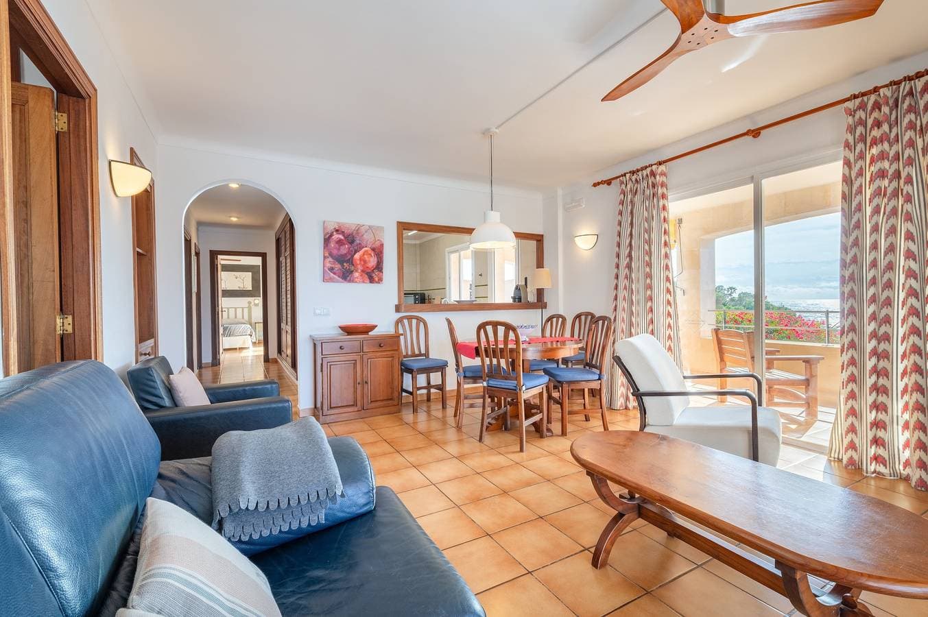 Foto 7 von 25: Ferienwohnung 'Residencial Planta Baja Vista Mar' mit Meerblick, Gemeinschaftspool und WLAN
