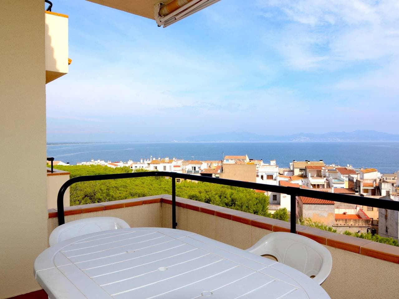 Foto 4 von 35: Gemütliche Wohnung in L'Escala für 4 Personen, zentral gelegen mit Terrasse und Geschirrspüler