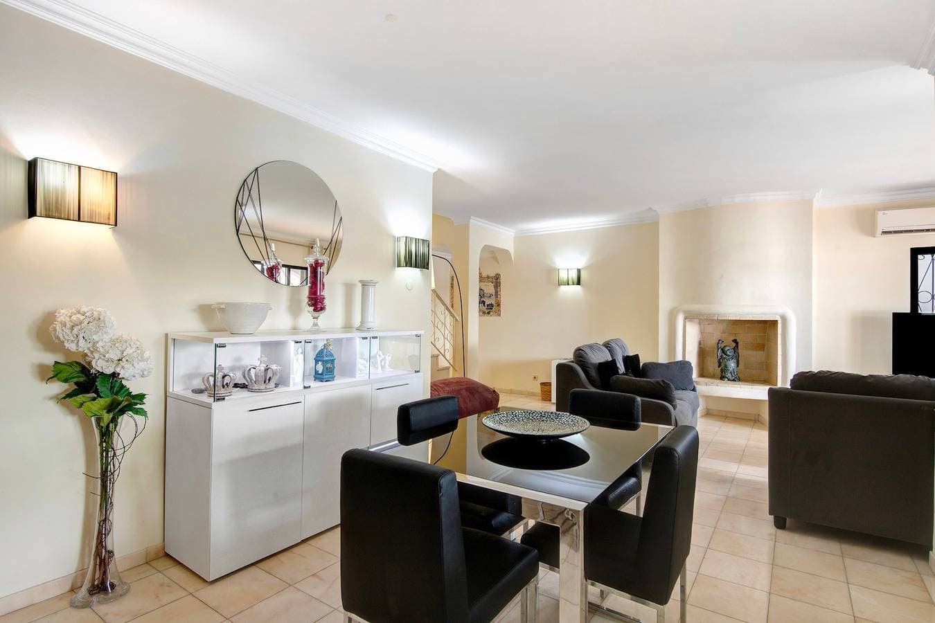 Foto 11 von 31: Ferienwohnung 'Tennis View' mit privatem Pool, Wi-Fi und Klimaanlage