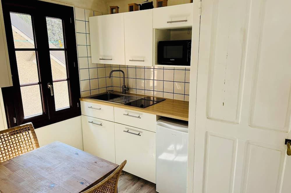 Foto 7 von 10: Apartment with two small bedrooms and a separate kitchen near the spa