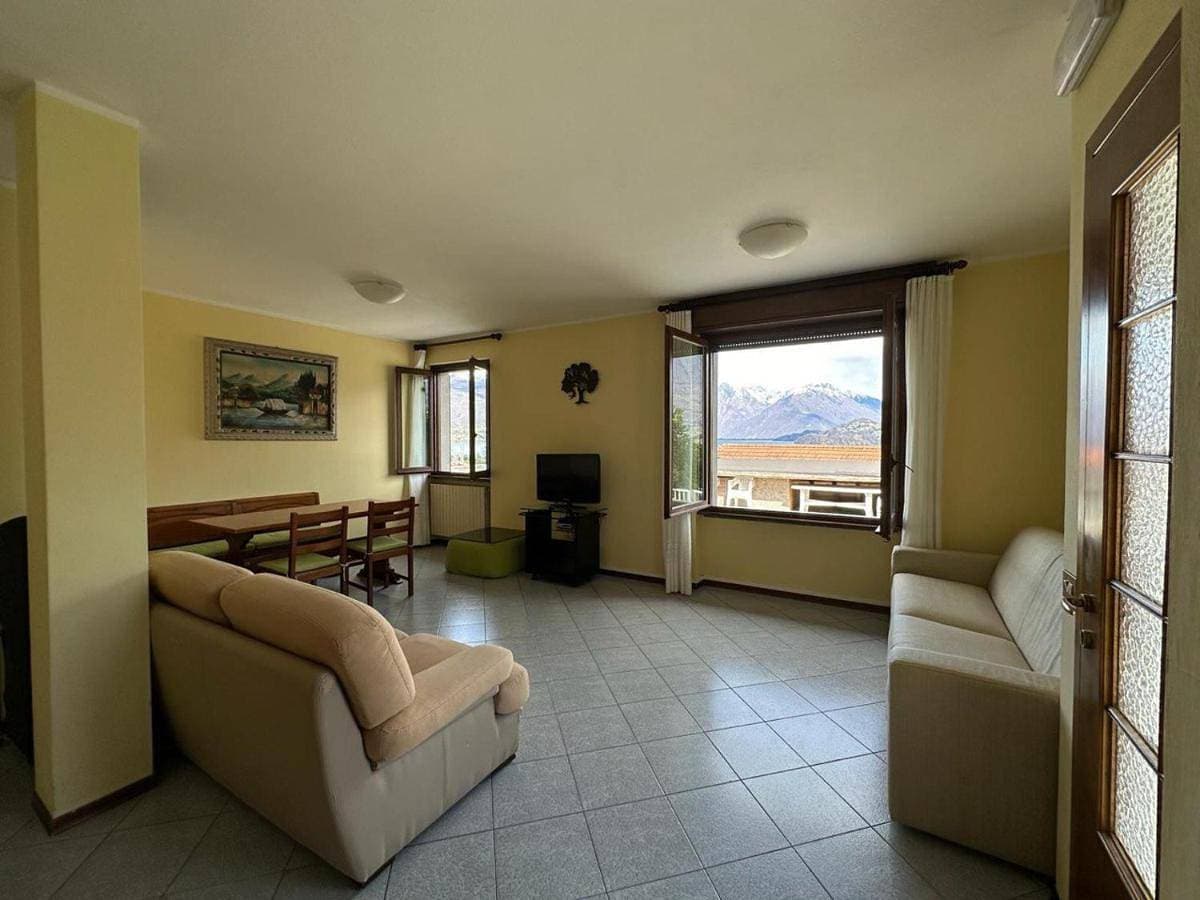 Foto 2 von 11: Two-Bedroom Apartment with Balcony and Terrace