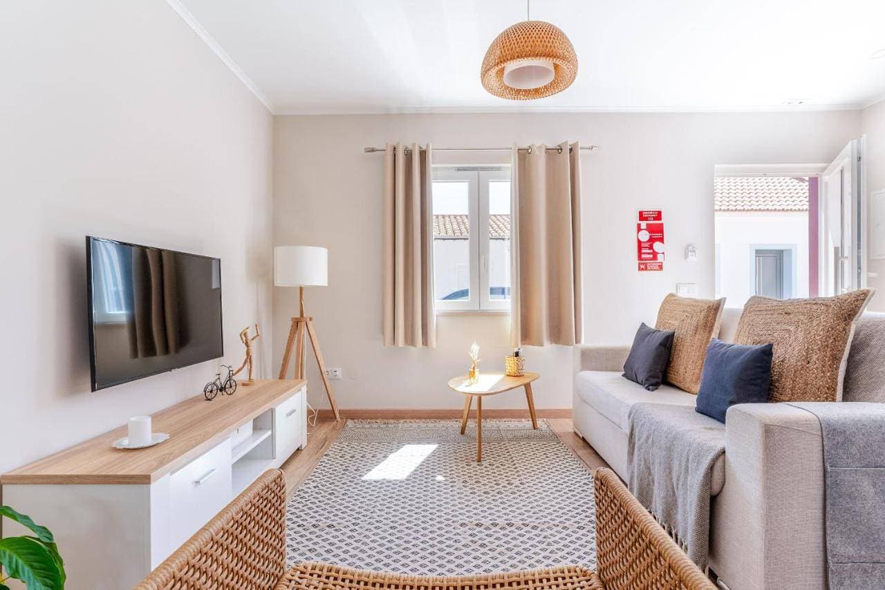 Windmill Escape - Onda Townhouse by Lisbeyond 1