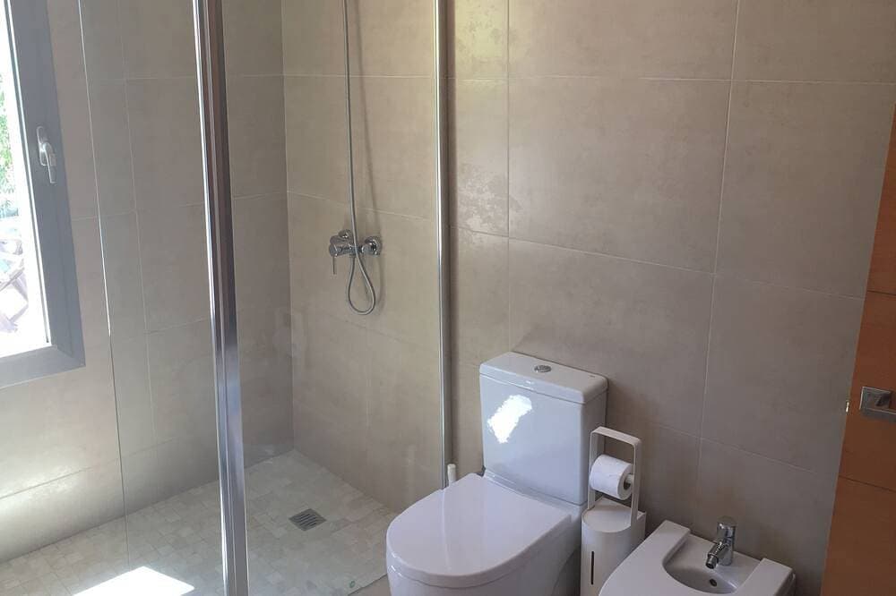 Foto 4 von 30: Neue Villa in Cala Pi. Privater Pool Strand und Abstieg zum Meer. Parken