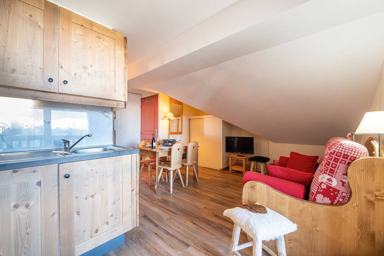 Foto 9 von 18: Ferienwohnung für 4 Personen mit Pool