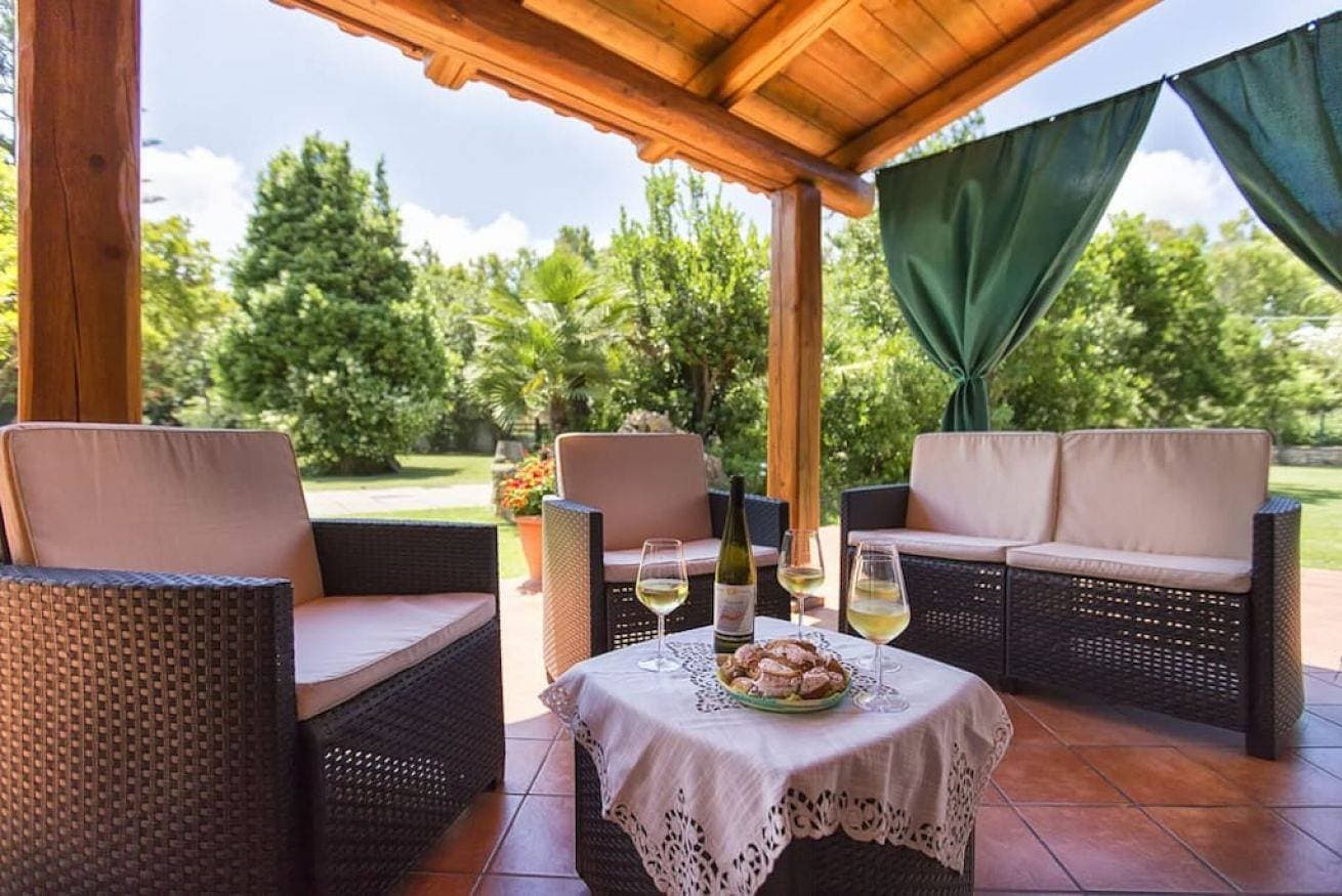 Foto 8 von 55: Villa Porticciolo near the beach for 6 people, with air conditioning,